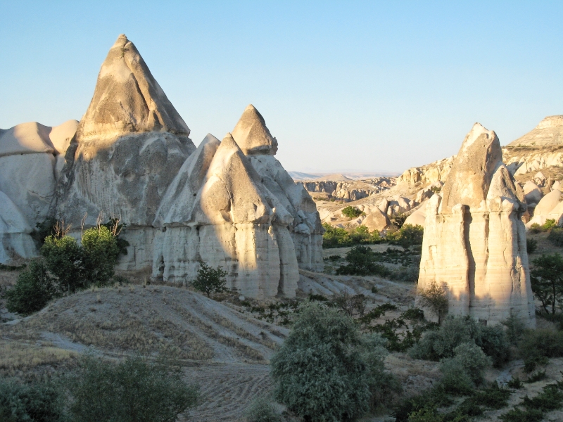 Fairy chimney rock formations, Goreme, Cappadocia Turkey 21.jpg - Goreme, Cappadocia, Turkey